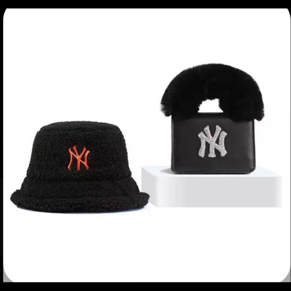 NY FUR HAT & PURSE